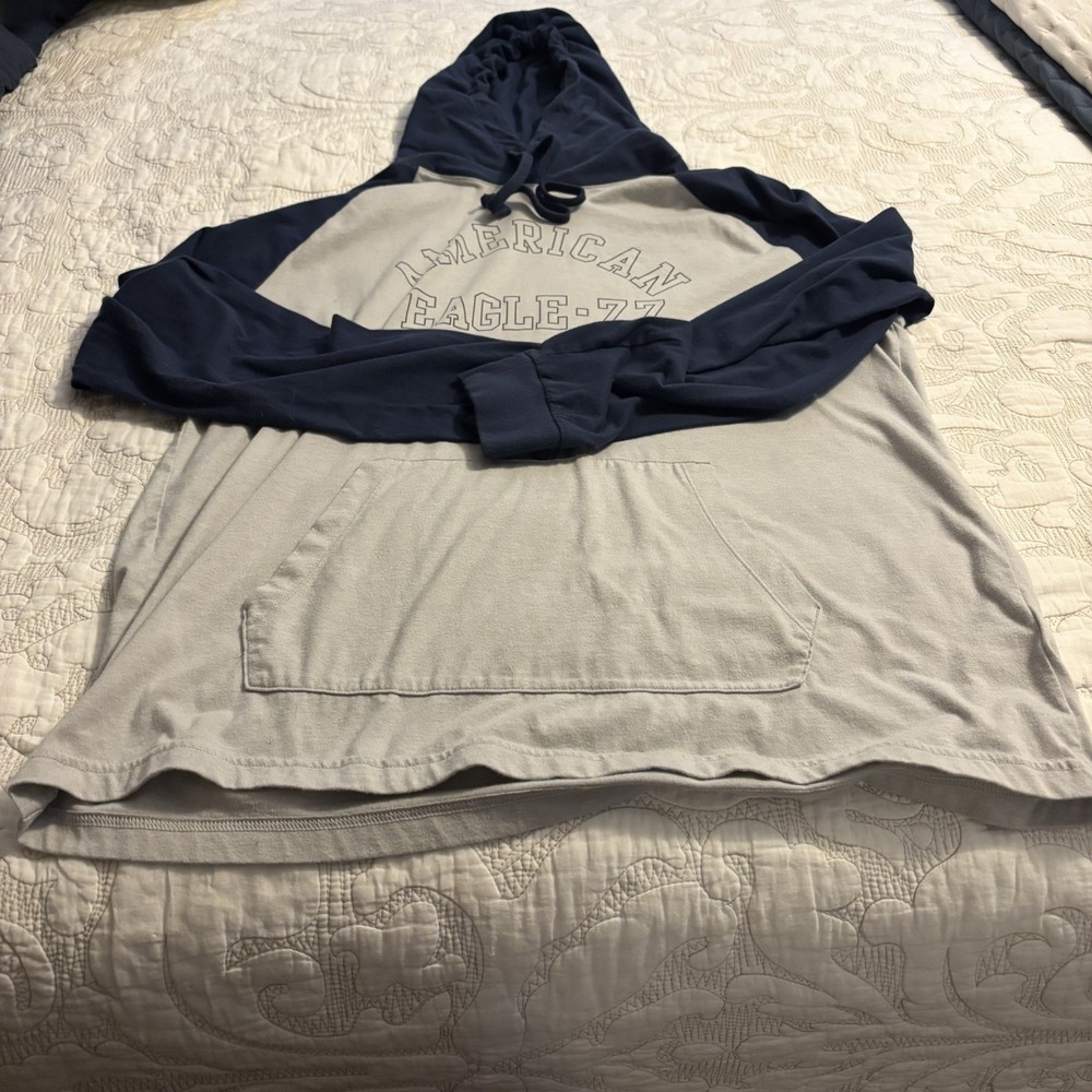 American eagle Men's L Hoodie With Drawstring And Kangaroo Pocket In Navy & Grey